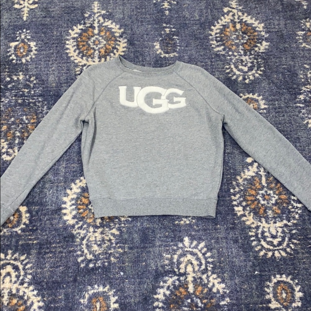 COPY - UGG sweater